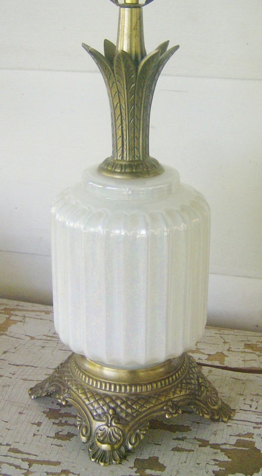 Vintage Hollywood Regency Pineapple Lamp Opalescent Glass Lit Base Mid 