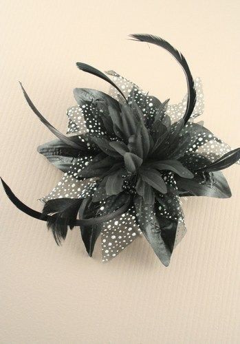   /Brides​maids Large Fabric Flower & Feather Hair Comb Fascinator
