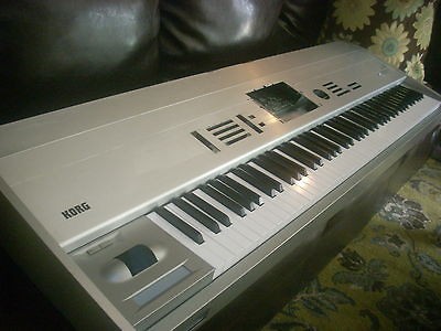 Korg Trinity 88 weighted key midi controller LoO​K pX WORLDWIDE 