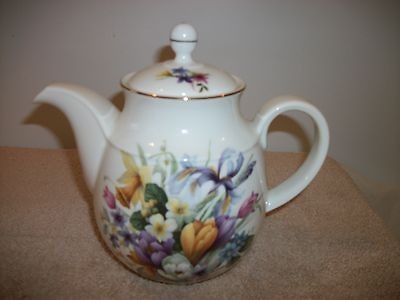 Staffordshire bone china Newhall England spring bouquet teapot 7 1/2 