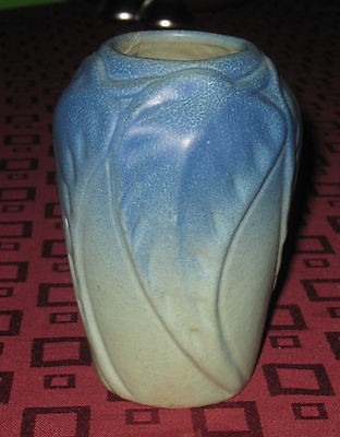 Van Briggle Art Pottery   PHILODENDRON LEAF Vase   TEENS ERA Stickley 