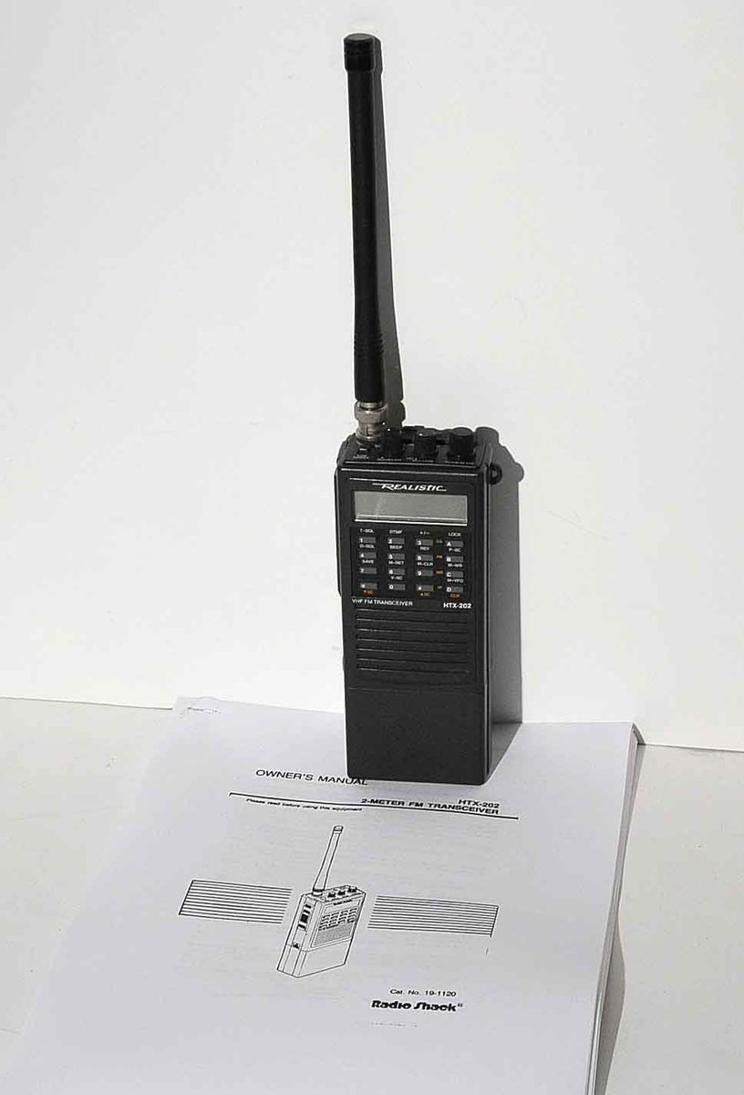 Radio Shack HTX 202 2M Amateur Radio Transceiver 144 148 MHz HTX202 