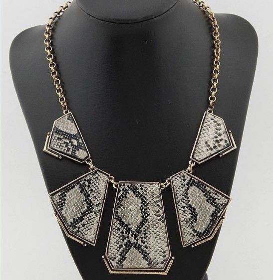 New Hot Artificial Snake Lether Geometric Irregular Choker Necklace 