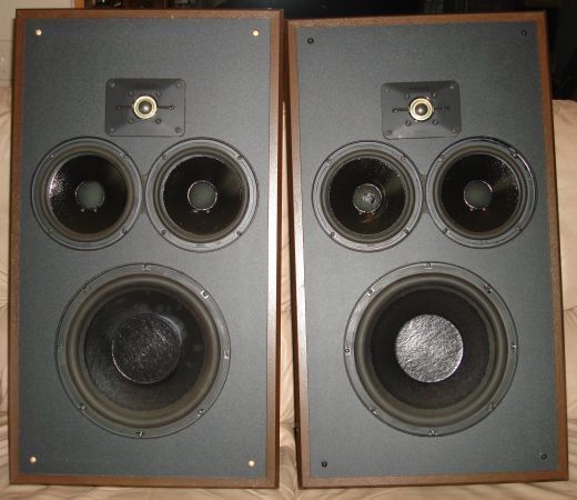 Vintage Polk Audio Monitor 10 Speakers w Stands