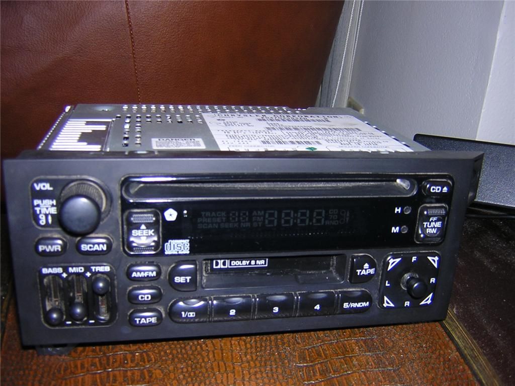96 97 98 Jeep Grand Cherokee Radio Cassette CD Player