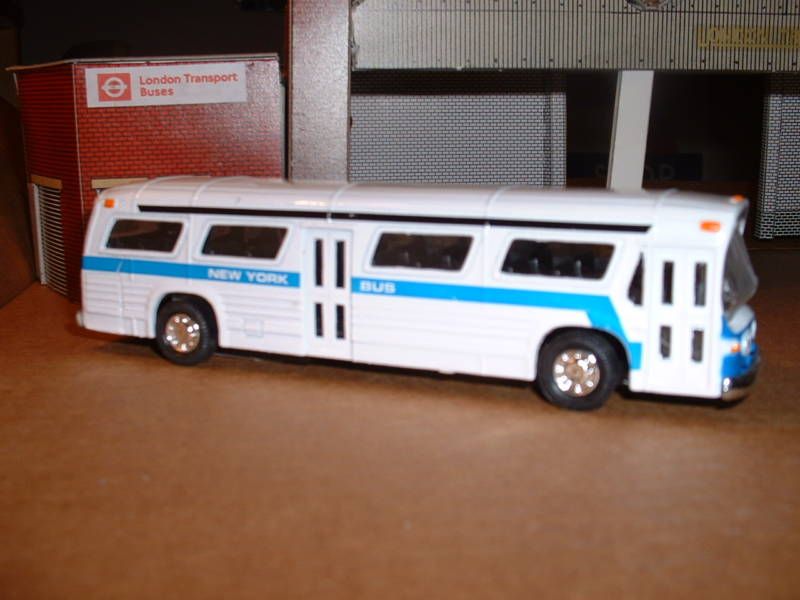 Classic Toy City Bus New York Fishbowl Approx 1 72