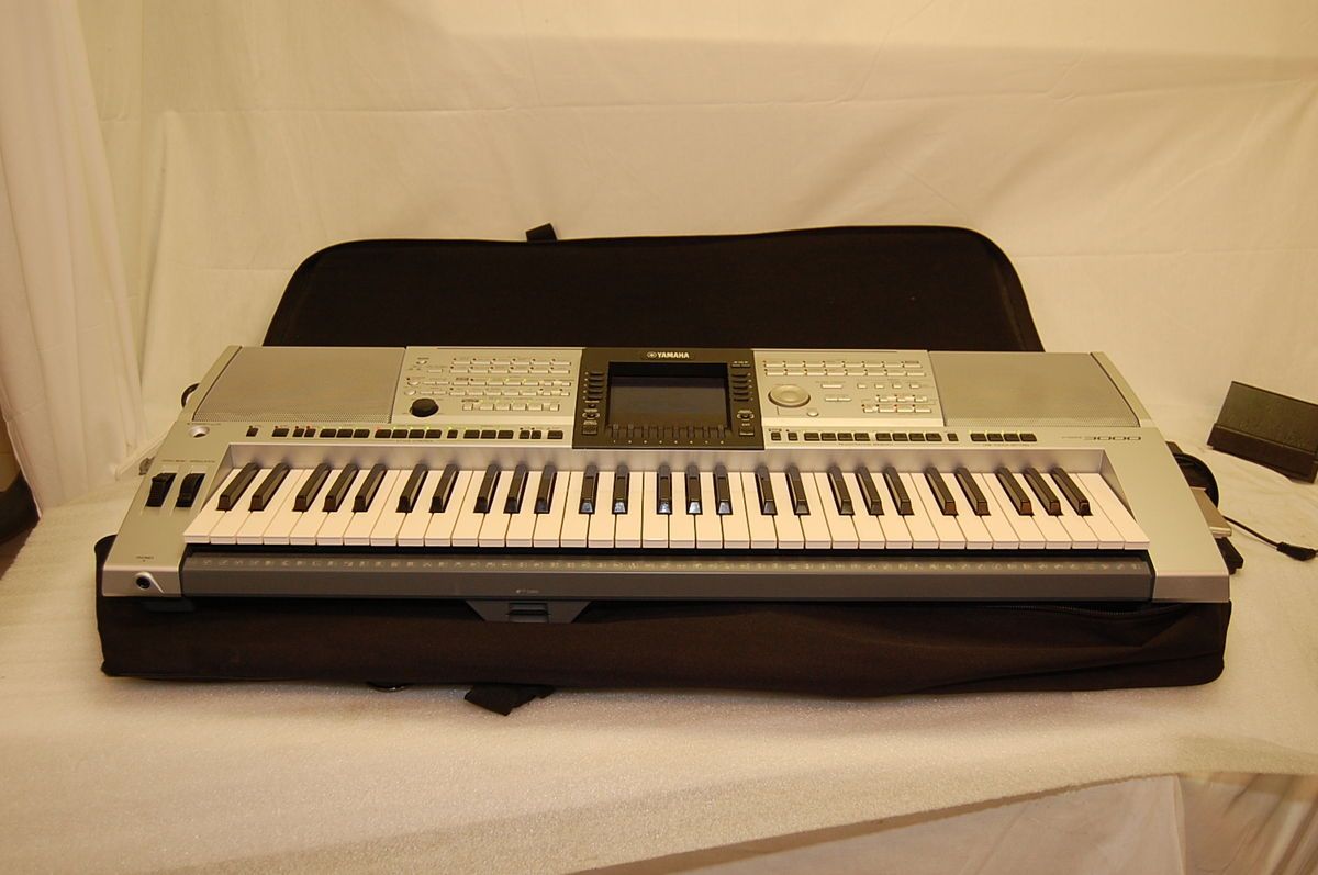 Yamaha PSR 3000 Portatone Electronic Keyboard w/ Stand Stool and Carry