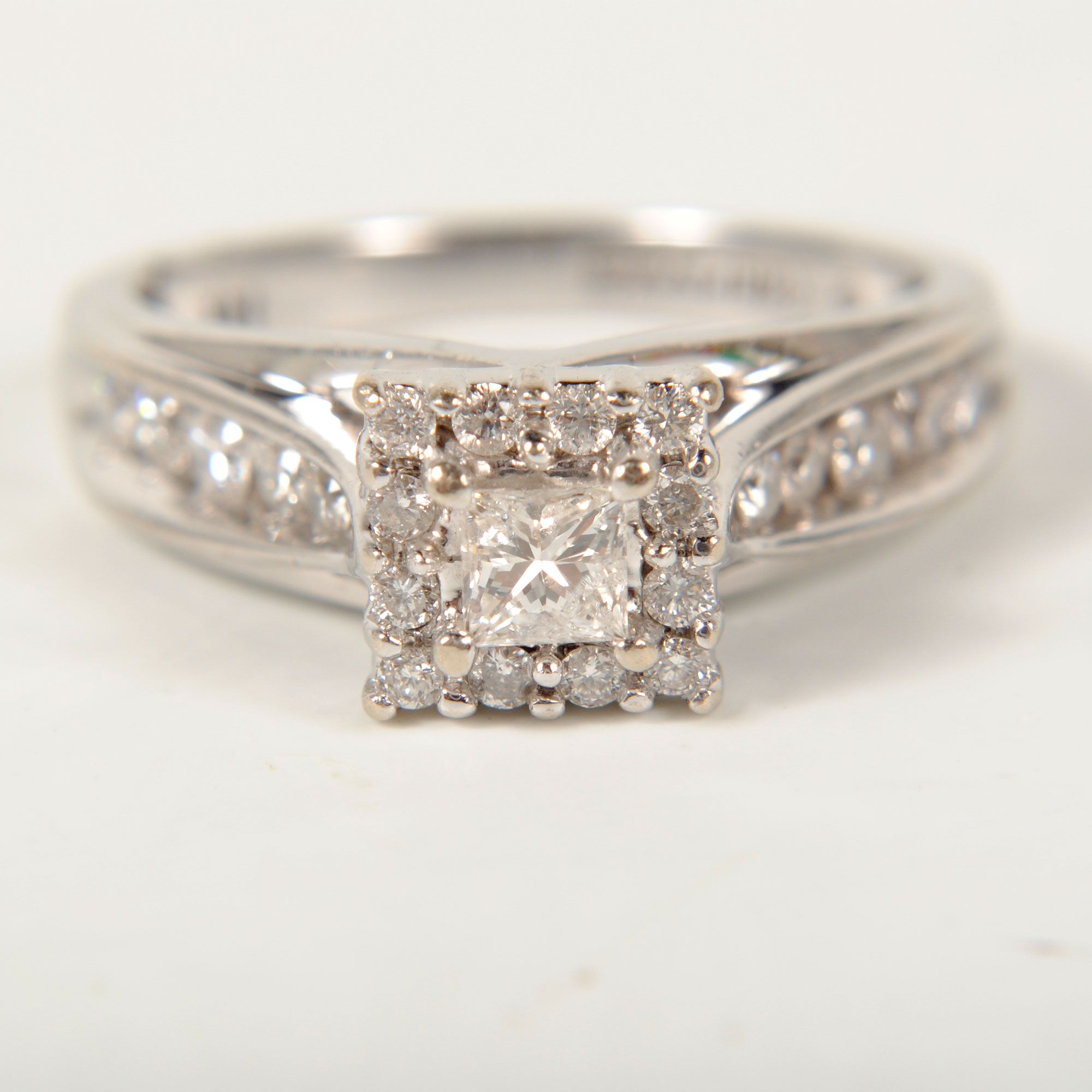 Ladies 14k White Gold Keepsake Diamond Engagement Ring 1cttw Size 7