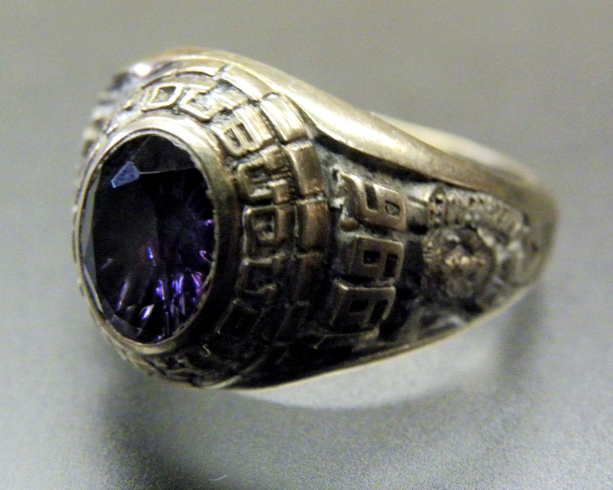  Sterling Silver Volleyball East Dubuque High Jaime Class Ring