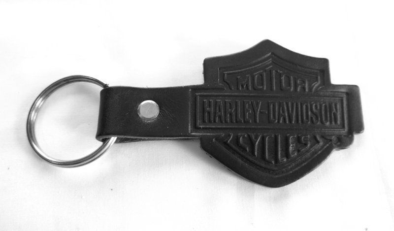 Harley Davidson Black Leather Key Fob Bar Shield Unisex