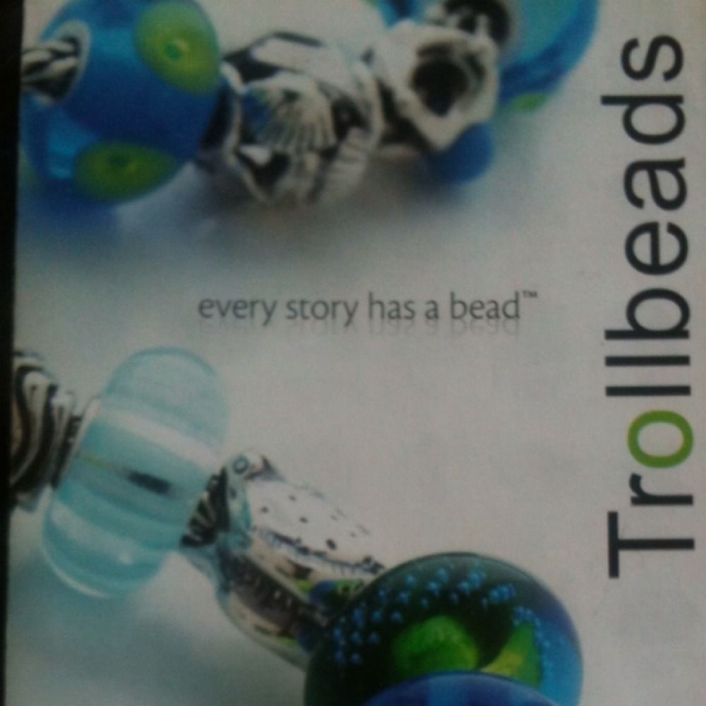 TROLLBEADS Retired 2008 Pocketbook NEW LISTS ALL BEADS EXCELLENT SHAPE