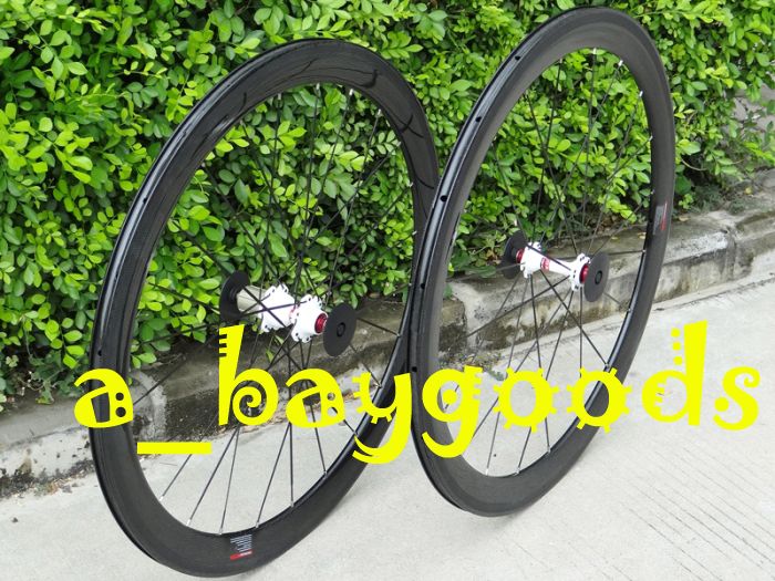 Carbon 700c Road Bike Clincher Wheel Set 38mm Rims Skewers Pads